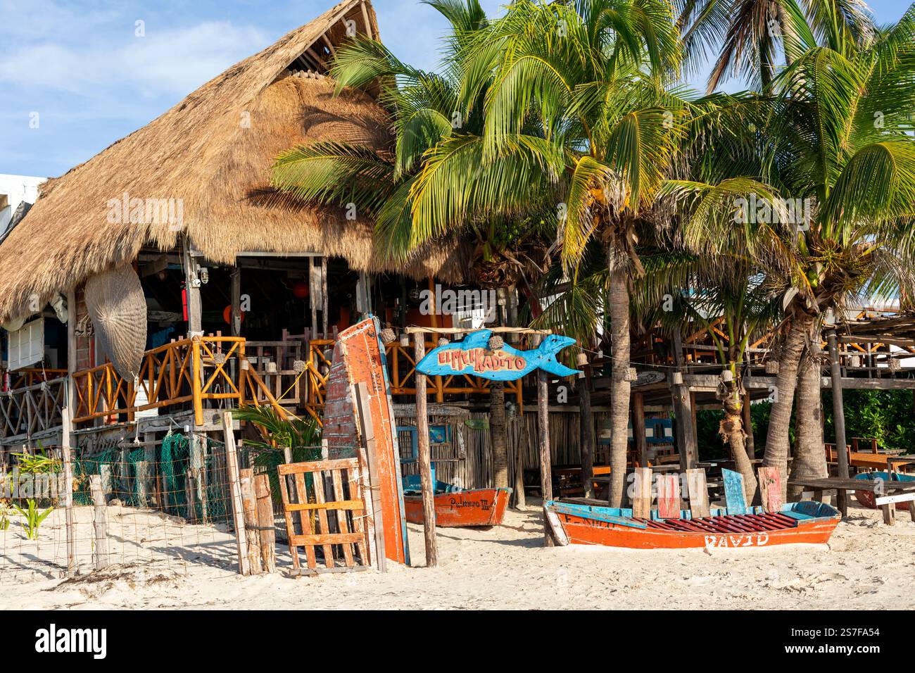 Mexique, Puerto Morelos, restaurant en front de mer, rustique sans personne Banque D'Images