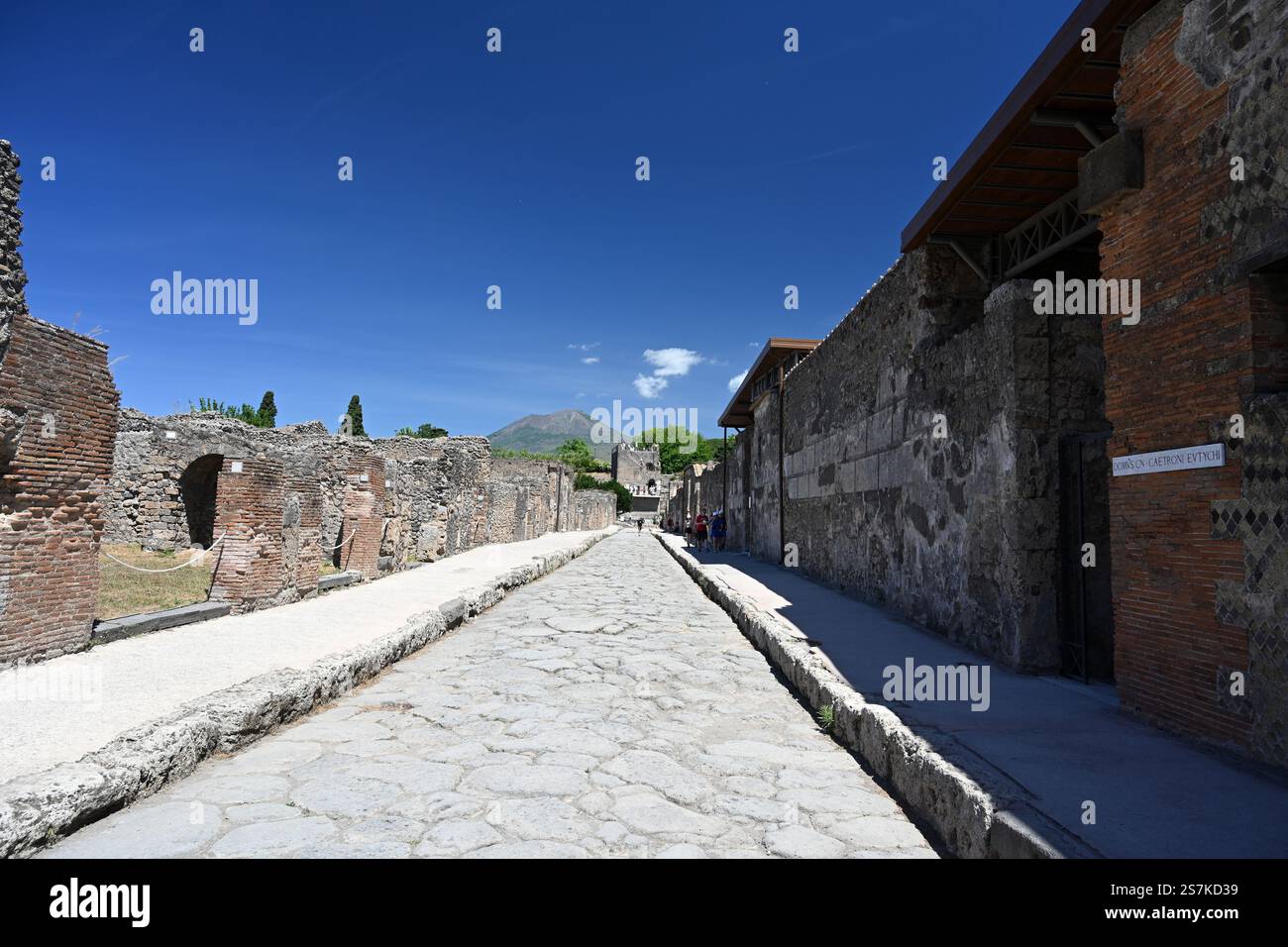 Routes et rues romaines dans le site historique du patrimoine mondial de Pompéi, Italie Banque D'Images