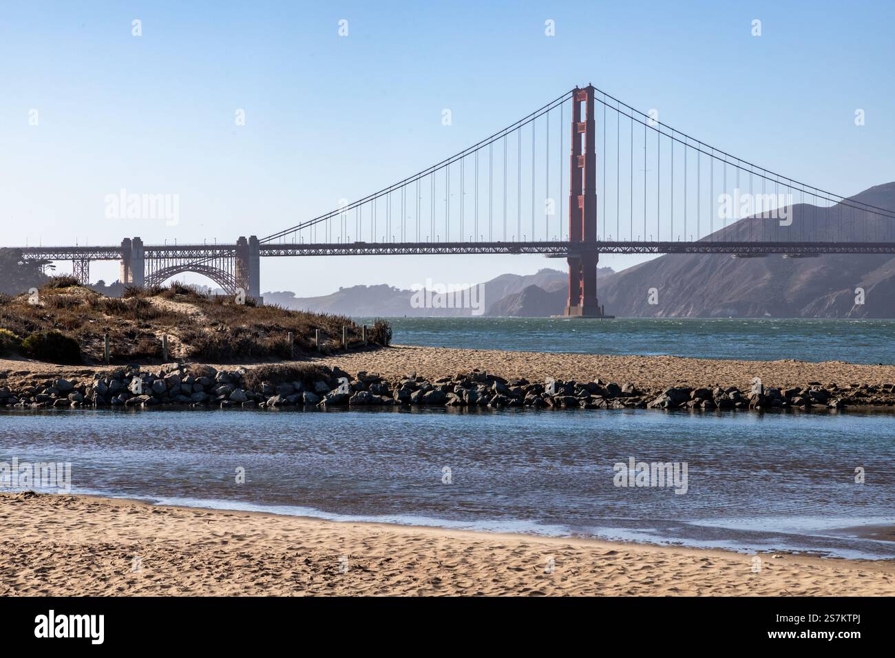Golden Gate de Crissy Field East Beach, San Francisco, Californie, États-Unis Banque D'Images