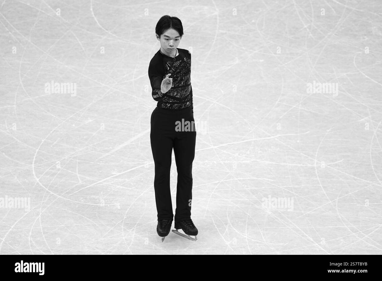 10 FÉVRIER 2022 - Beijing, Chine : Yuma Kagiyama, du Japon, patine dans le cadre du programme libre de patinage artistique masculin en simple patinage aux Jeux olympiques d'hiver de Beijing 2022 Banque D'Images