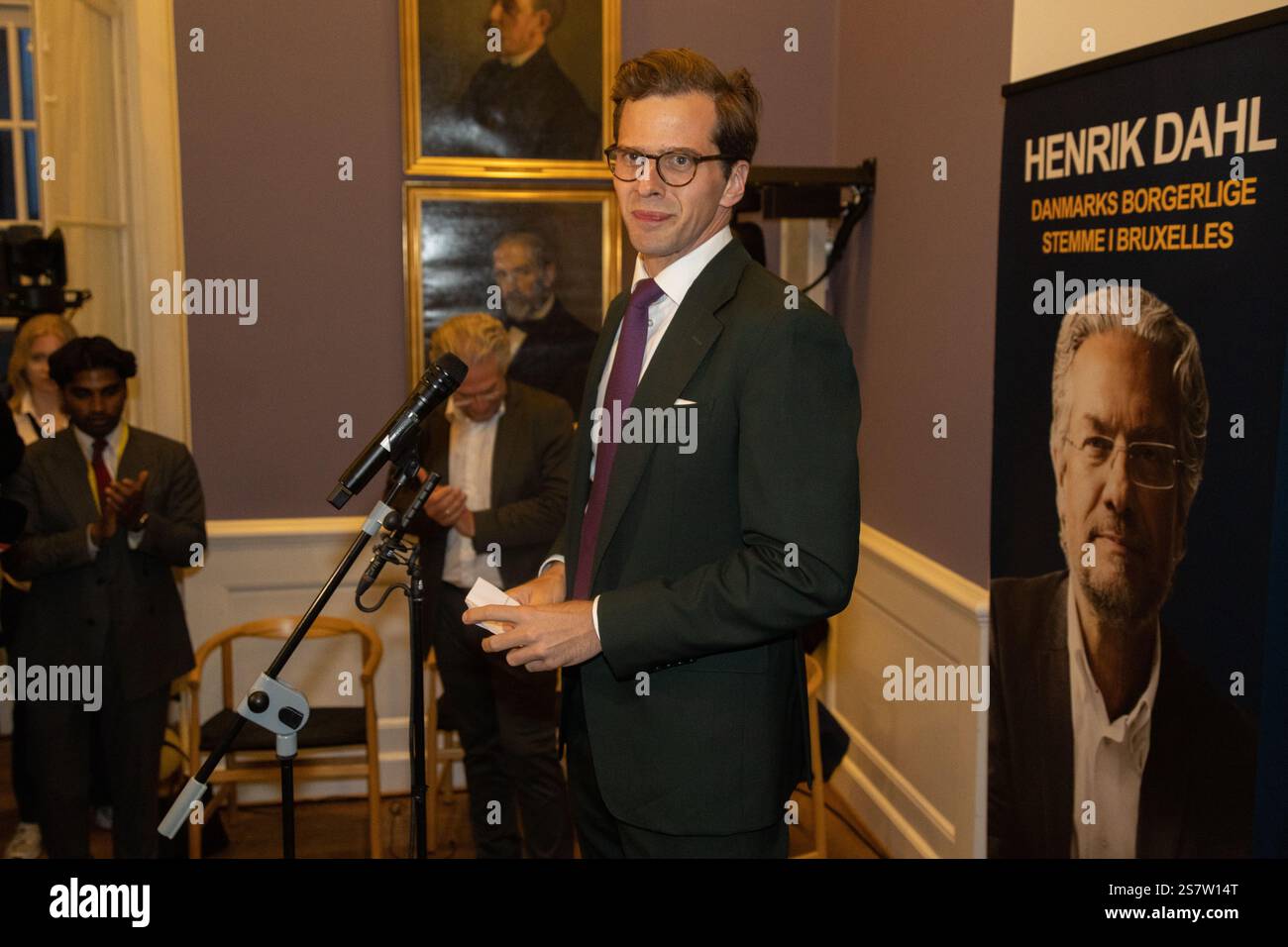 Copenhague, Danemark. 09 juin 2024. Le président de l'Alliance libérale Alex Vanopslagh prononce un discours devant ses partisans lors d'un parti électoral pour les élections du Parlement européen, à Copenhague. (Photo de Kristian Tuxen Ladegaard Berg/SOPA images/SIPA USA) crédit : Sipa USA/Alamy Live News Banque D'Images