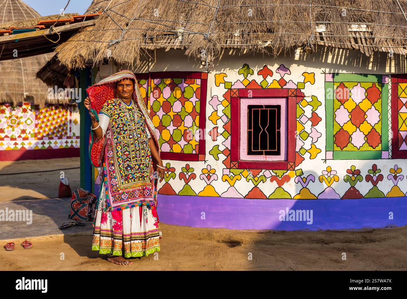 Portrait d'une femme de la communauté tribale, région de Kutch, Gujarat, Inde Banque D'Images