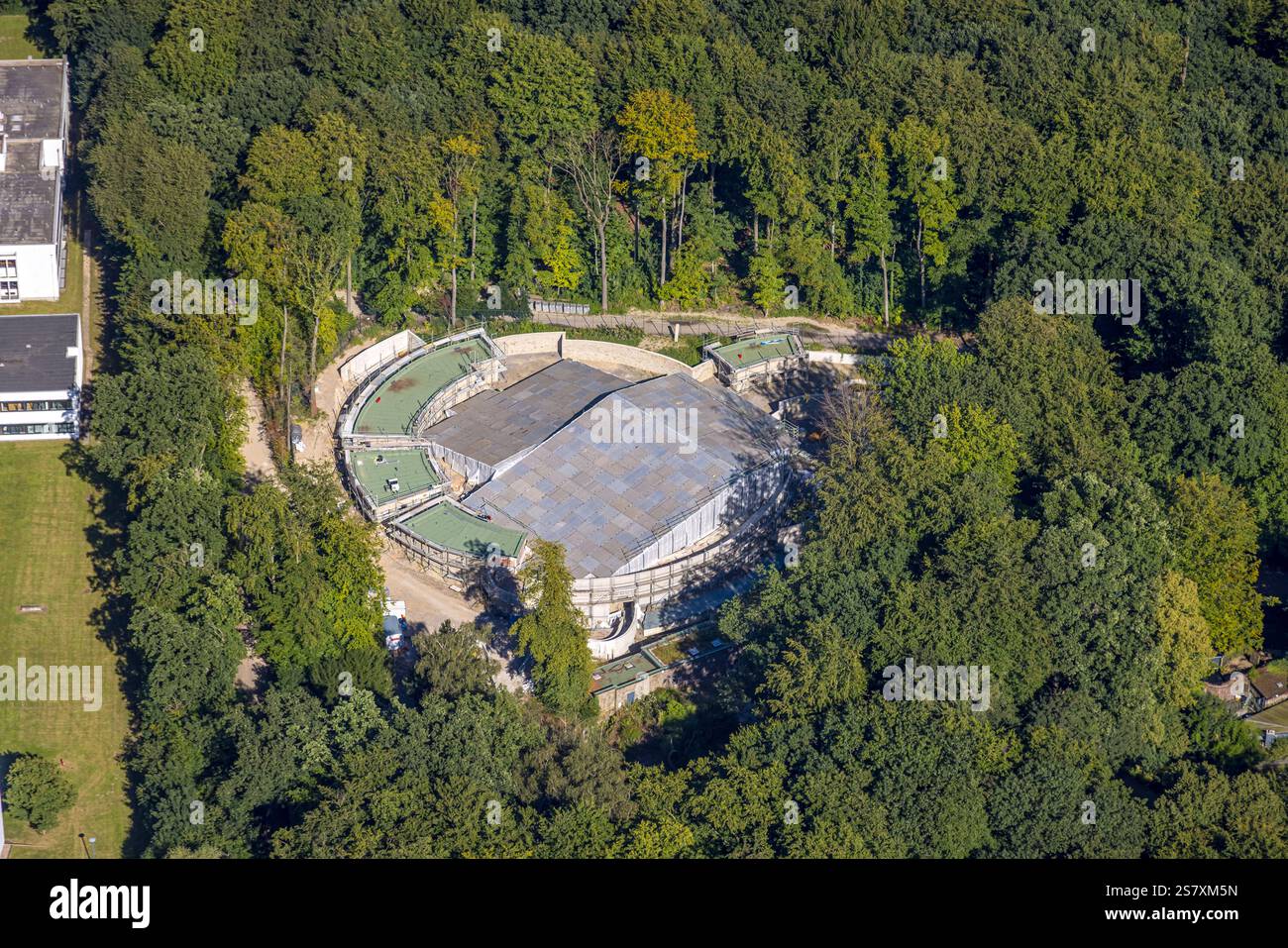Vue aérienne, zoo de Dortmund, chantier avec nouvelle enceinte à phoques, Rombergpark-Lücklemberg, Dortmund, région de la Ruhr, Rhénanie du Nord-Westphalie, Allemagne Banque D'Images