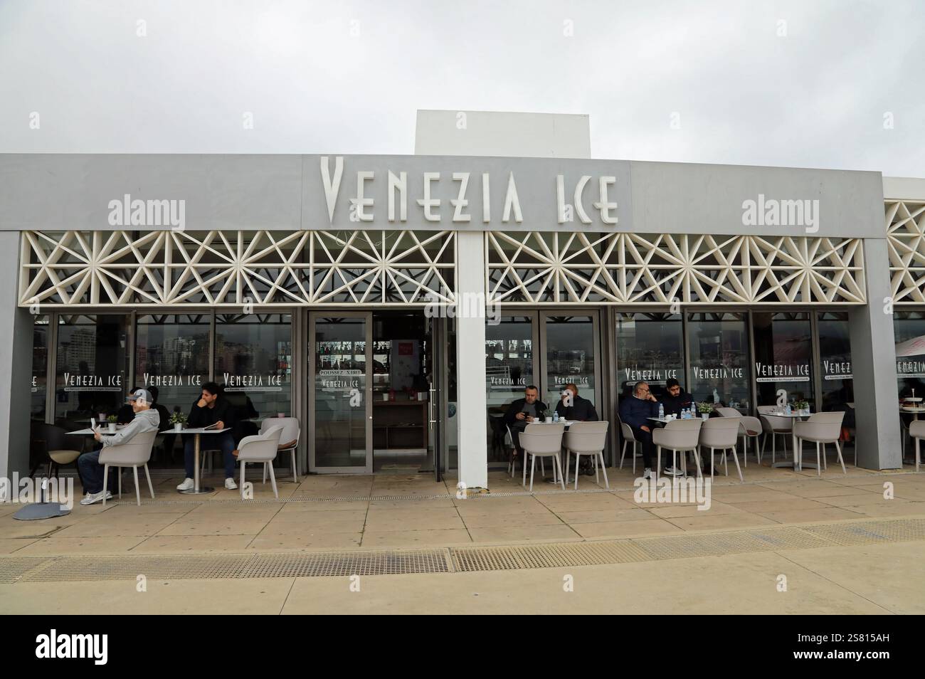 Venezia Ice à Tanja Marina Bay Boardwalk à Tanger Banque D'Images