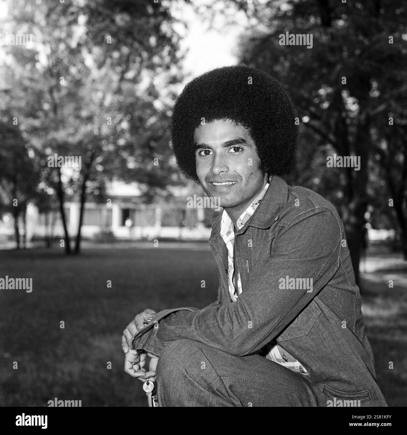 Der puerto-ricanische Sänger Wilkins (German Wilkins Velez Ramirez [Germán Wilkins Vélez Ramírez]) im Porträt beim Fotoshooting am Rande des Golden Orpheus Festival 1975, Bulgarien 1975. Banque D'Images
