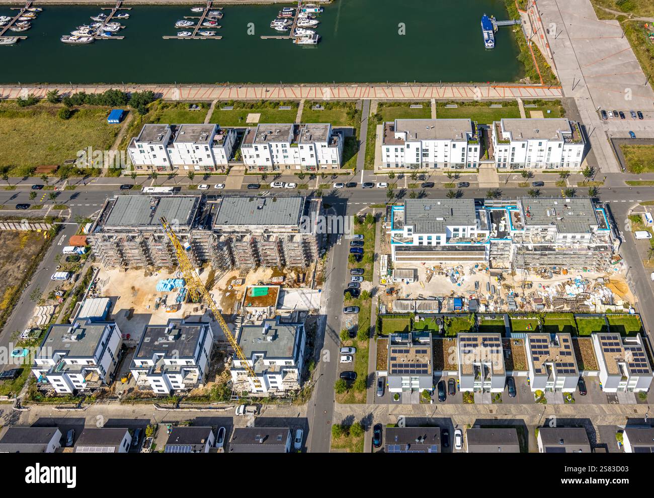 Vue aérienne, complexe résidentiel de chantier dans le nouveau port de plaisance Graf Bismarck et Stölting Marina sur le canal Rhin-Herne, amarrage pour bateaux, BI Banque D'Images