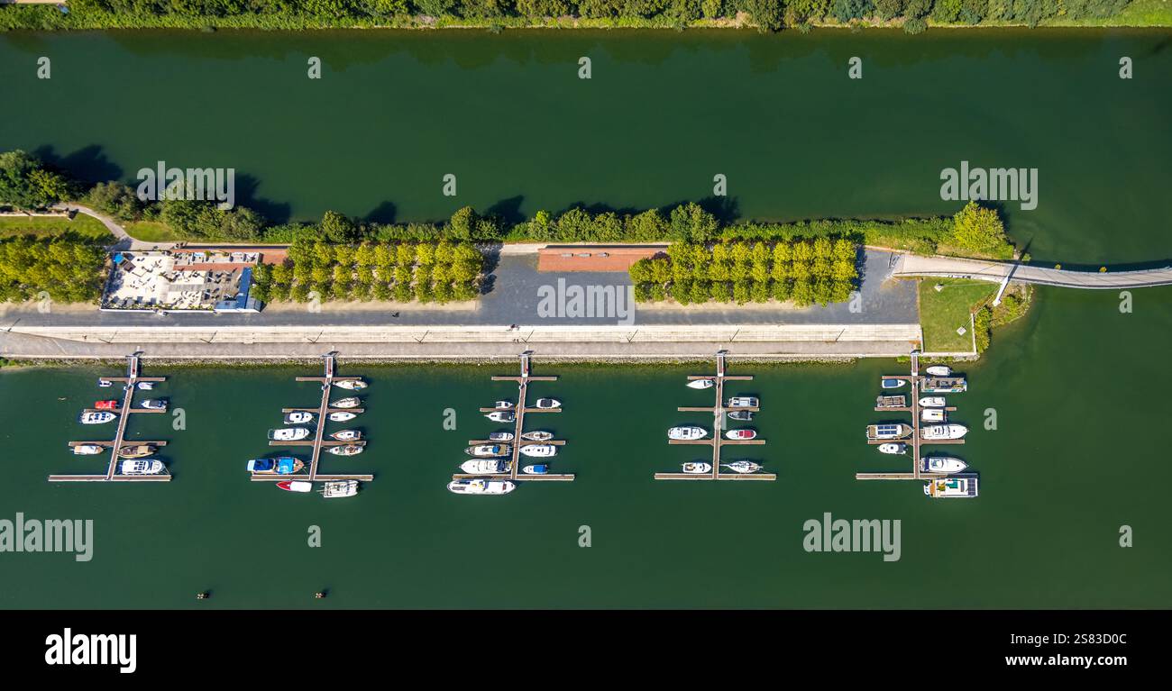 Vue aérienne, port de plaisance de Stölting sur le canal Rhin-Herne, amarrage des bateaux dans le quartier de Graf Bismarck, Bismarck, Gelsenkirchen, Ruhr, Banque D'Images