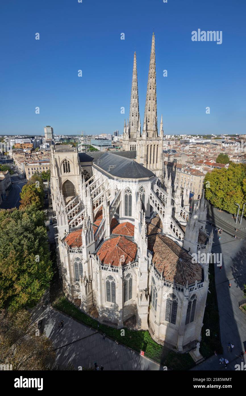 Cathédrale Saint André de Bordeaux vue de la Tour Pey Berland, Bordeaux, Nouvelle Aquitaine, France, Europe, Europe Banque D'Images
