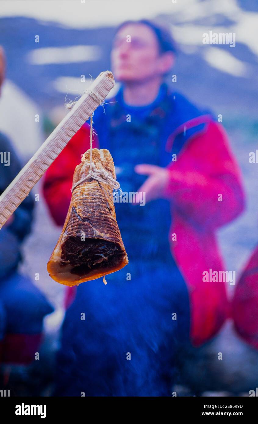 Viande séchée au-dessus du feu Banque D'Images