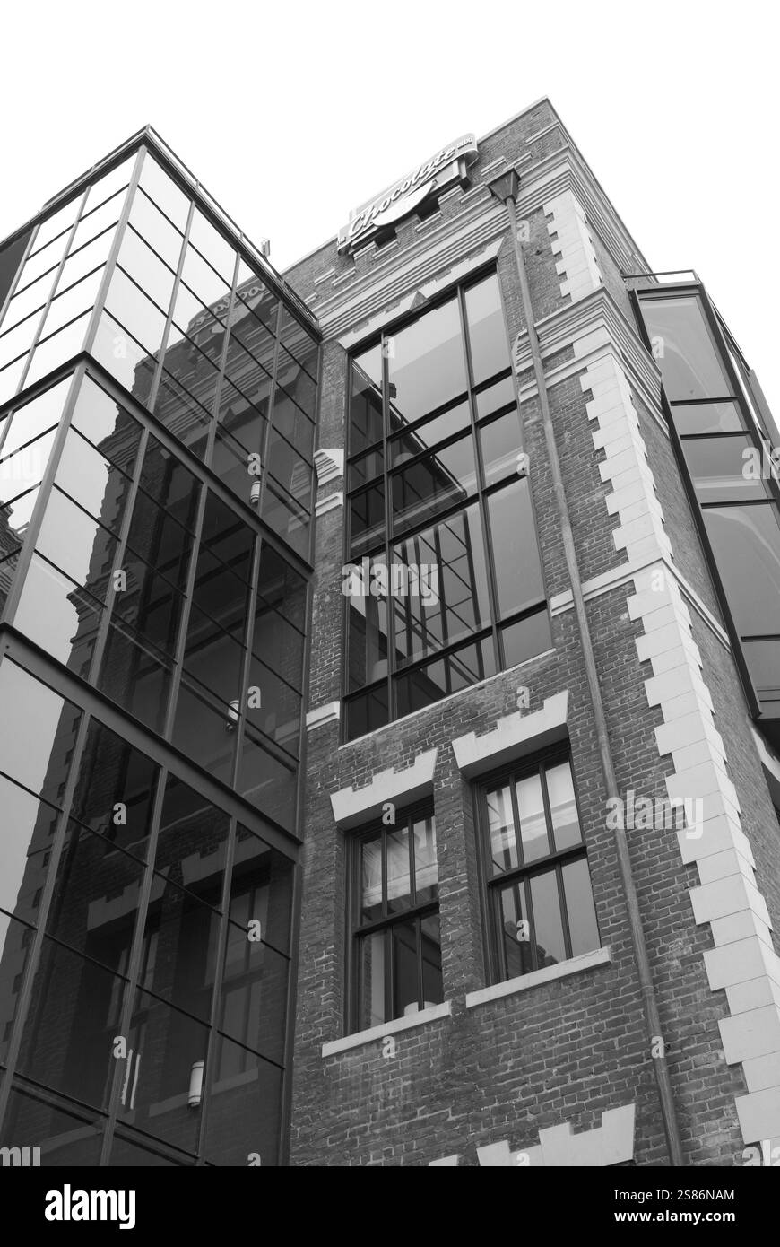 Le bâtiment historique Ghirardelli Chocolate à San Francisco, Californie, États-Unis, un monument bien-aimé surplombant le front de mer. Banque D'Images