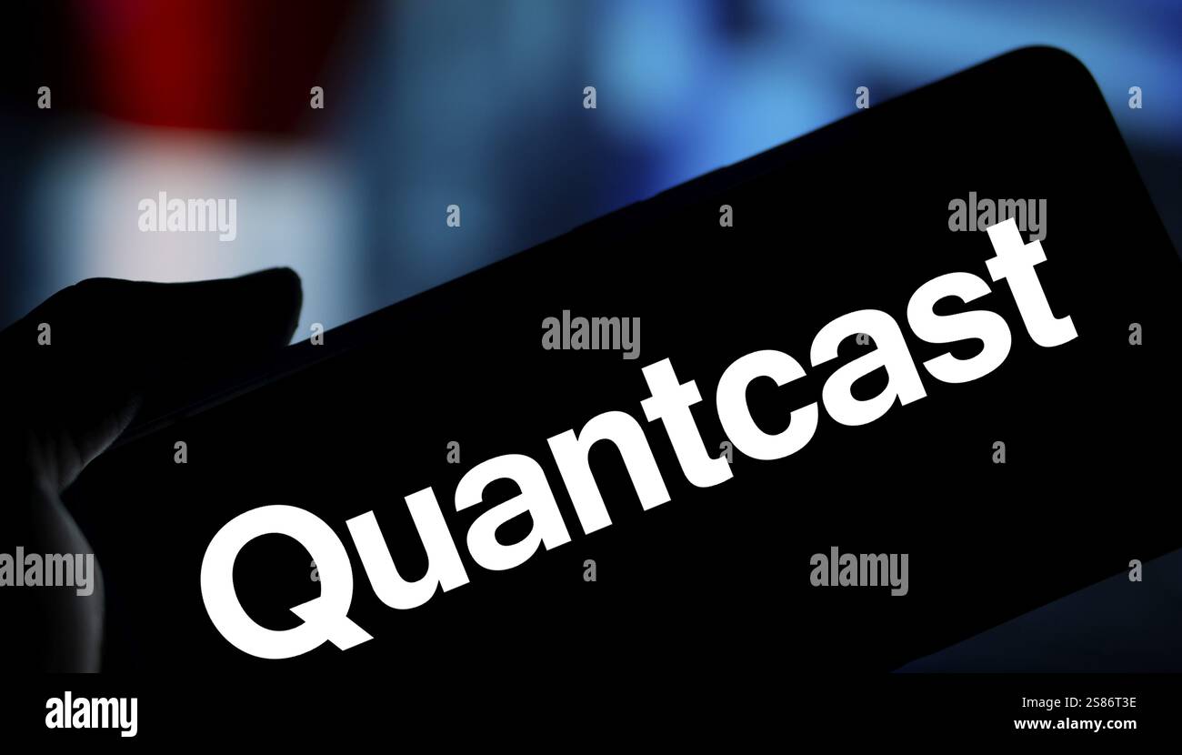 Le logo Quantcast est affiché sur le smartphone. Quantcast est une société technologique américaine Banque D'Images