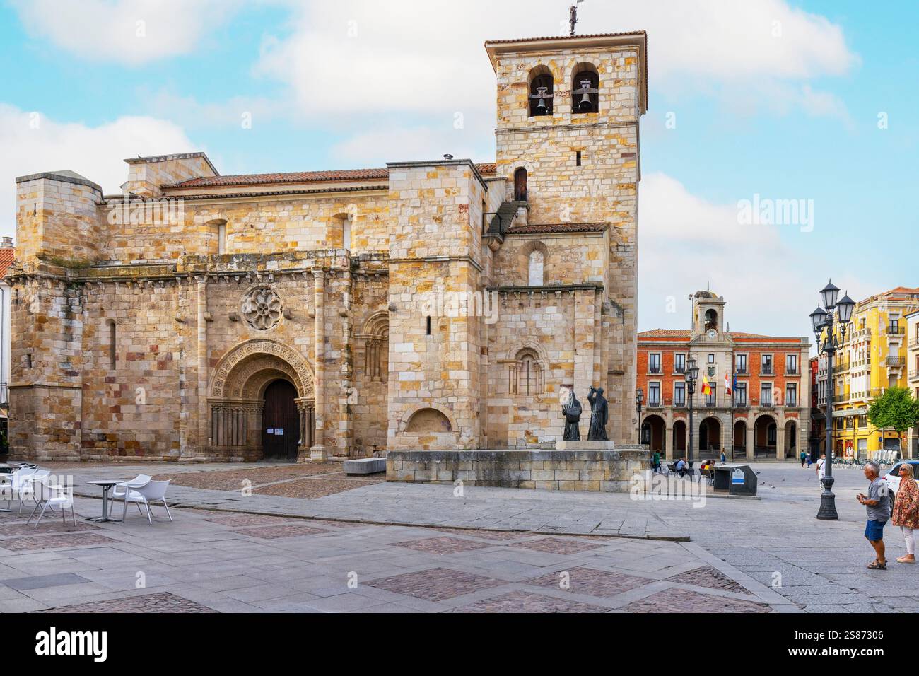 Église San Juan Bautista, Plaza Mayor, Zamora, province de Zamora, Castille-et-Léon, Espagne. Banque D'Images