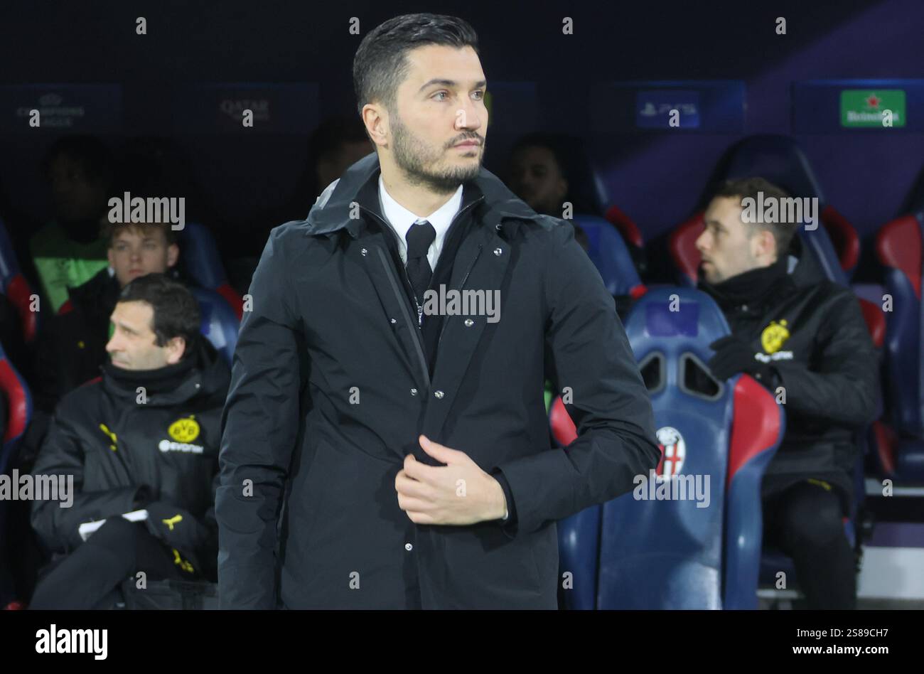 Bologne, Italie. 21 janvier 2025. L'entraîneur-chef du Borussia, Nuri Sahin, lors du match de football de l'UEFA Champions League entre le Bologna fc et le Borussia Dortmund au stade &#x201c;Renato Dall'Ara&#x201d ;, Bologne, Italie du Nord, mardi, 21 janvier 2025. Sport - Football - (photo Michele Nucci crédit : LaPresse/Alamy Live News Banque D'Images