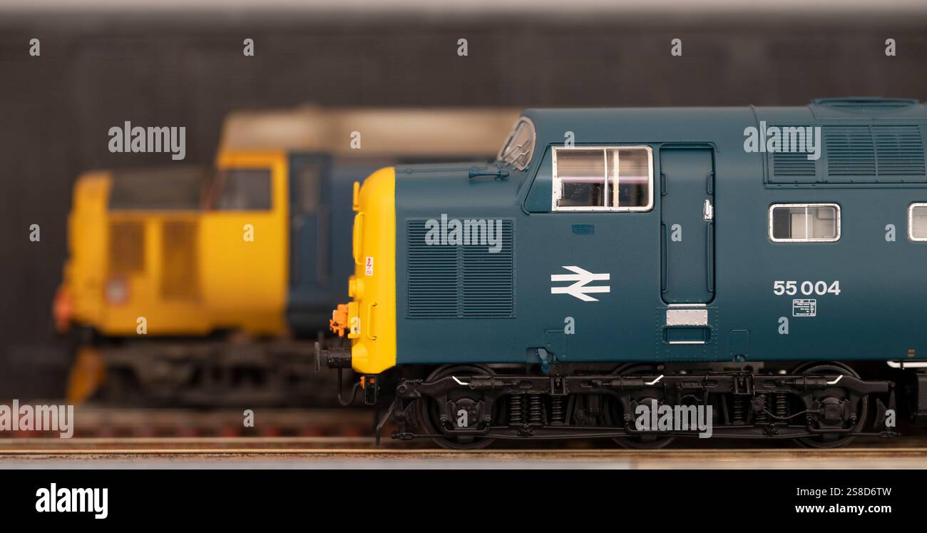 Locomotive diesel Deltic classe 55 55 004, Queens Own Highlander, modèle à l'échelle 00 Banque D'Images