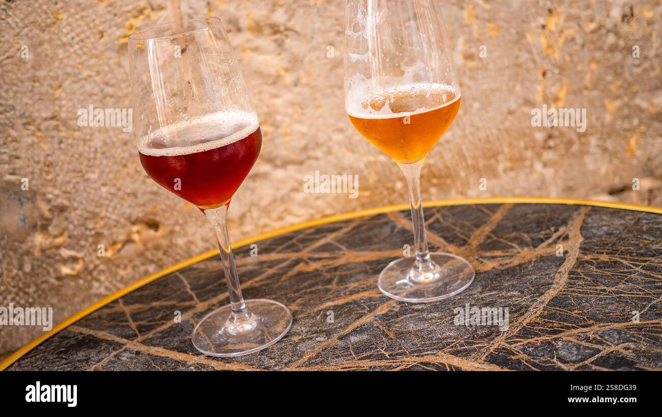 Verre à bière au public Bar, Espagne, Europe Banque D'Images