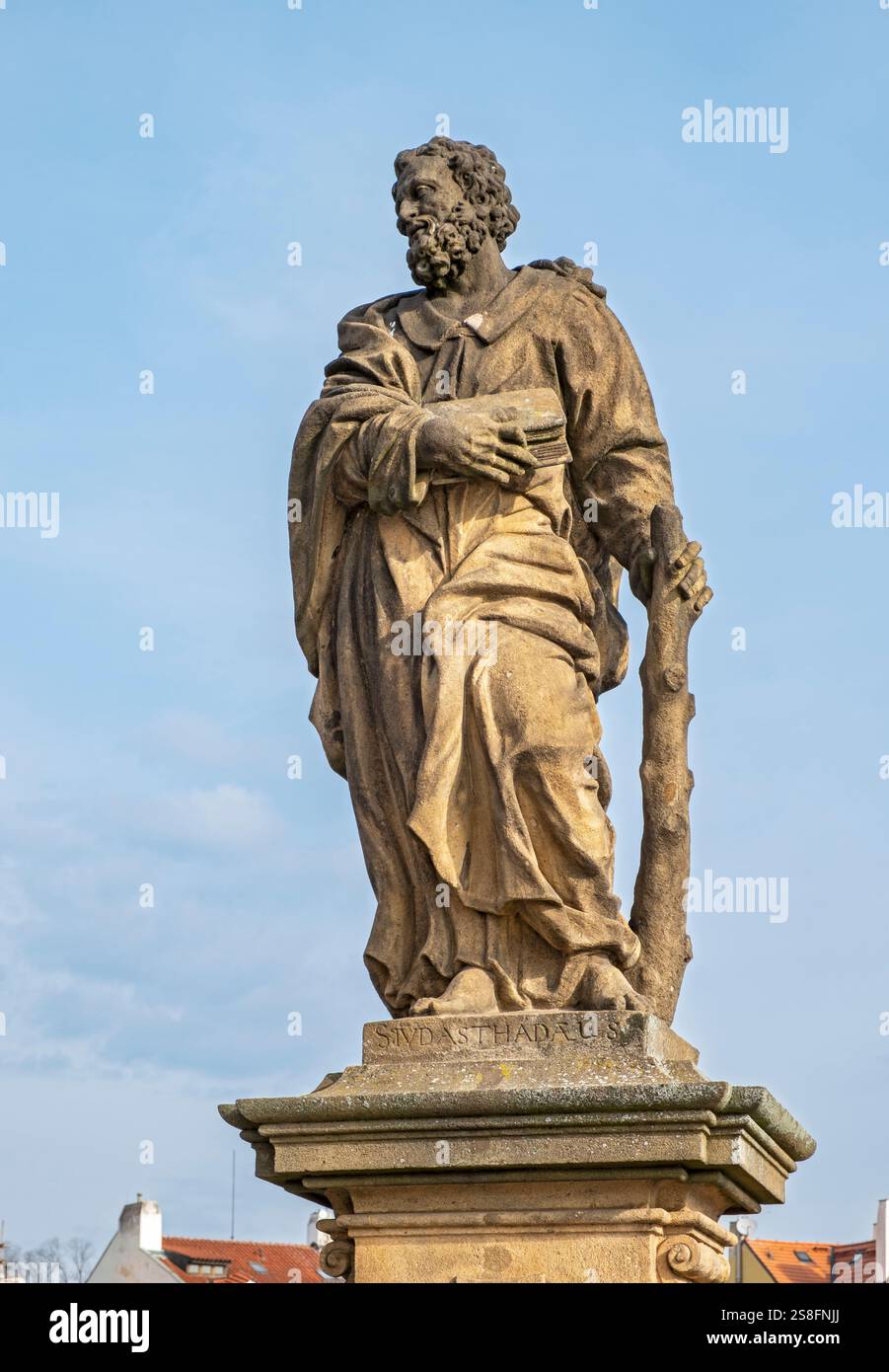 Statue de Jude l'Apôtre, Pont Charles, Prague - Praha, République tchèque Banque D'Images Statue de Jude l'Apôtre, Pont Charles, Prague - Praha, République tchèque Banque D'Images