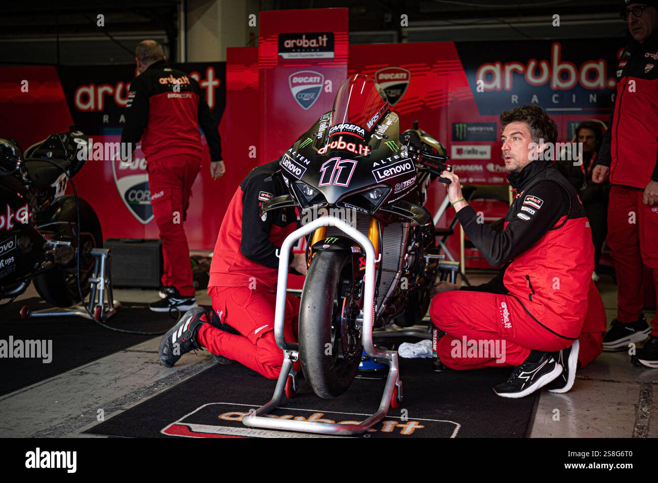 Jerez, Espagne. 22 janvier 2025. Aruba.it Racing - Ducati Box lors des essais mondiaux Superbike hiver, du 22 au 23 janvier 2025, sur le circuit de Jerez de la Frontera, à Jerez de la Frontera, Espagne crédit : Agence photo indépendante/Alamy Live News Banque D'Images
