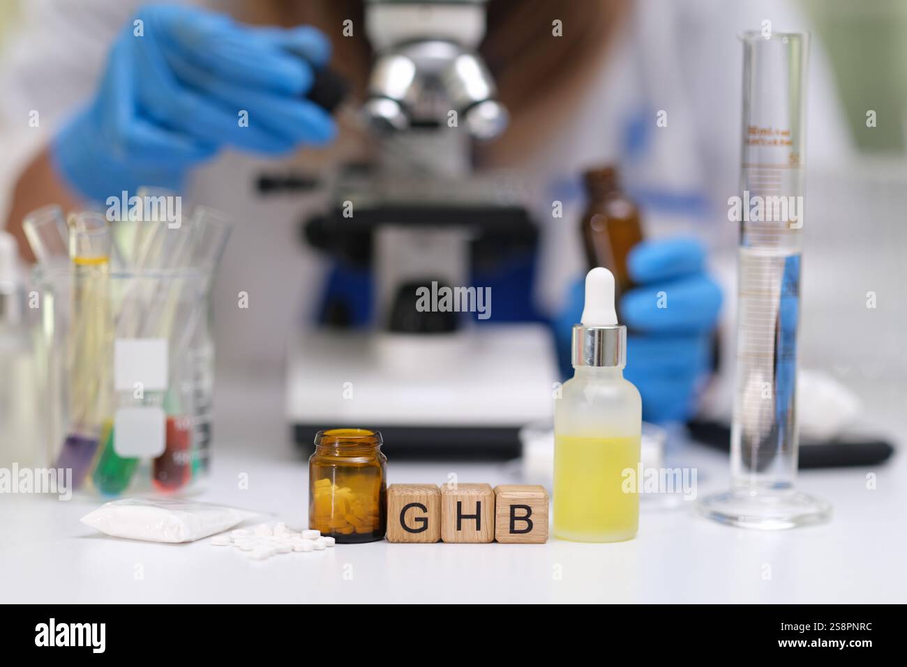 Une expérience de laboratoire complète utilisant GHB et Advanced Microscopy Tools pour l'analyse Banque D'Images