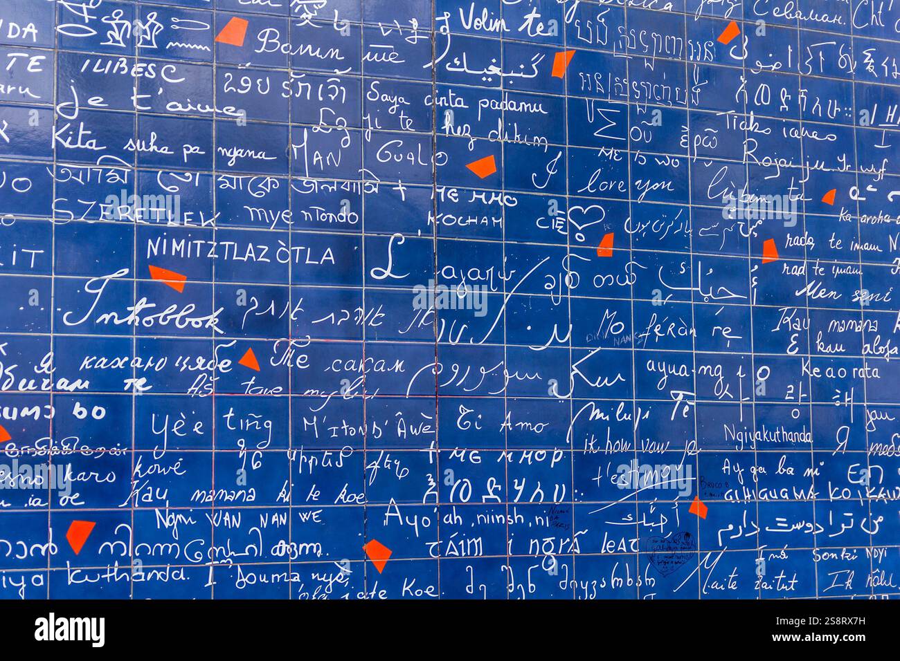 Mur à Montmartre où 'je t'aime' est écrit dans de nombreuses langues internationales, Paris , France Banque D'Images