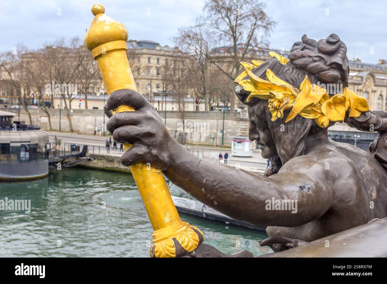Vue du pont Alexandre III à Paris, France Banque D'Images