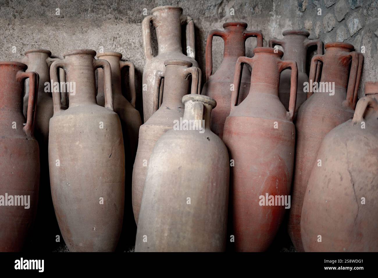 Amphores au Parc archéologique de Pompéi Banque D'Images