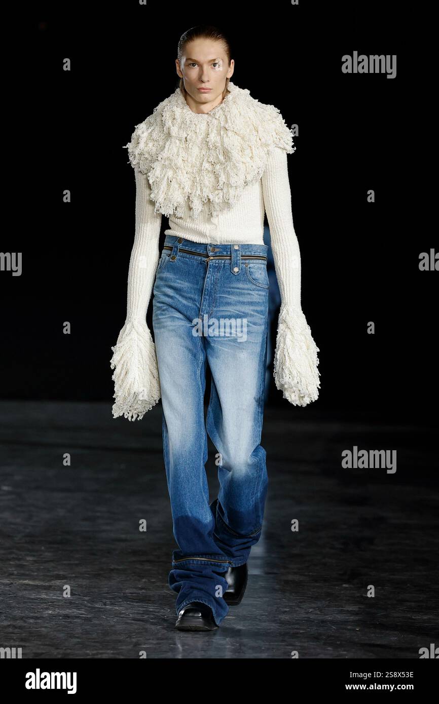 Paris, Frankreich. 22 janvier 2025. EGONLAB. Défilé automne/hiver 2025-2026 pendant la semaine de la mode de Paris Menswear le 2025 janvier - Paris, France 22/01/2025 crédit : dpa/Alamy Live News Banque D'Images