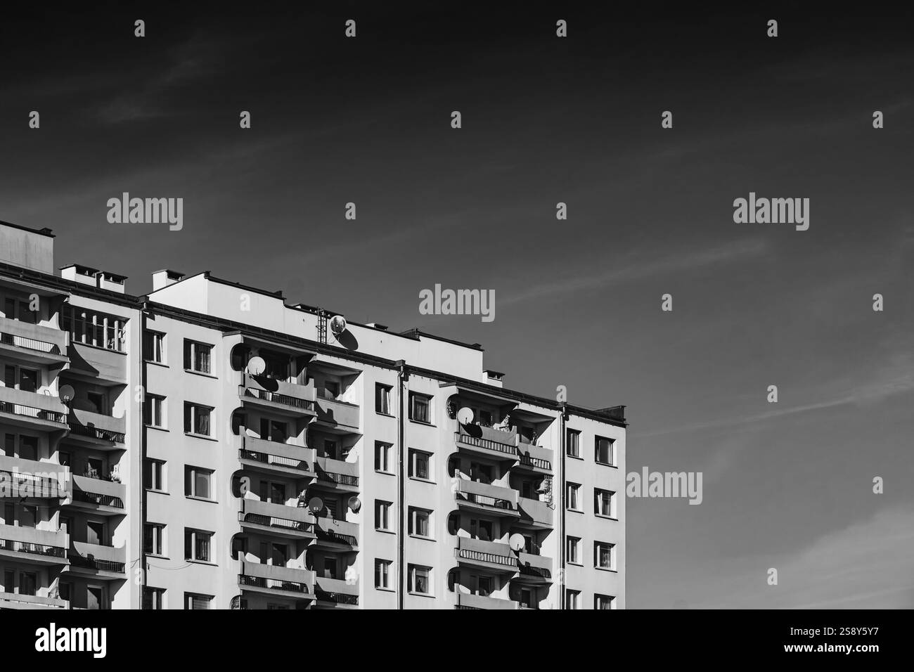 Complexe de condominiums urbains reflétant les défis du logement dans les villes contemporaines Banque D'Images