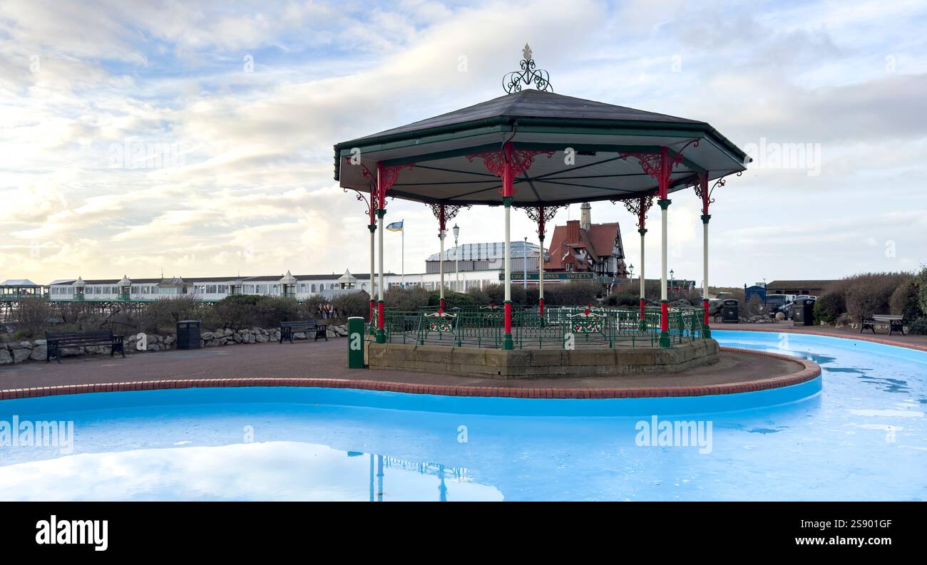 Lytham St annes Lancashire uk 9 septembre 2023 Band stand et pataugeoire à St annes sur le bal Banque D'Images