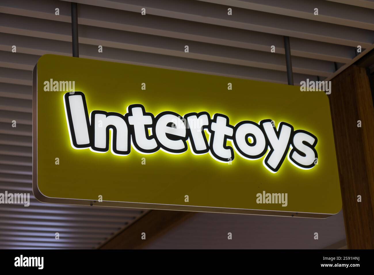Intertoys store logo sign dans le centre commercial Bisonspoor Maarssen, Intertoys est une chaîne de magasins néerlandaise spécialisée dans les jouets, le multimédia et l'électronique. Banque D'Images