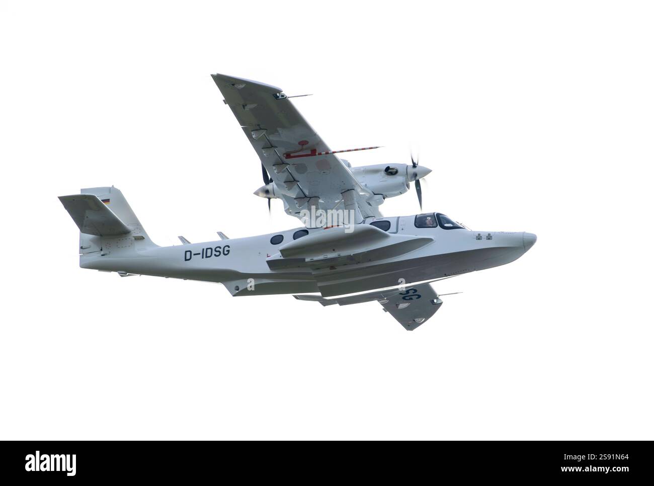 24.01.2025, Ein Wasser-Flugzeug über Bad Wörishofen fliegend Kreisend auf CA. 800 Meter über Grund, gestartet vom Sonderflughafen Oberpfaffenhofen nahe München. Dornier CD-2 Seastar, d-IDSG, Die Dornier Seastar Seestern ist ein zweimotoriges Amphibienfaisance lugzeug des Deutsch-chinesischen Herstellers Dornier Seawings. 24.01.2025, Oberpfaffenhofen 24.01.2025, Oberpfaffenhofen Banque D'Images