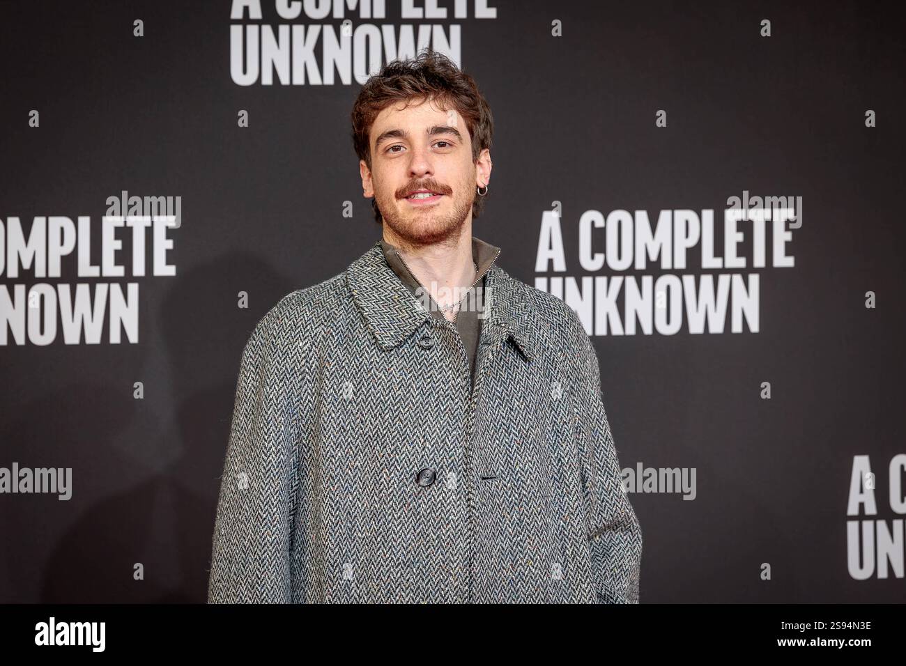 Première italienne du film A Complete Unknown. Rome, Italie - 17 janvier 2025 : L'acteur italien Federico Cesari lors de la première italienne du film A Complete Unknown réalisé par James Mangold à l'Auditorium Parco della Musica. Rome RM Italie Copyright : xGennaroxLeonardix Banque D'Images