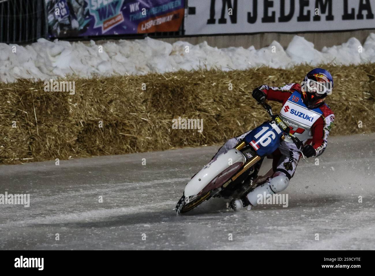 Sankt Johann Im Pongau, Autriche, 25 janvier 2025, Ice Speedway - International Ice Speedway Friendly Tournament op : JOSEF KREUZBERGER crédit : Konrad Swierad / Alamy Live News Banque D'Images