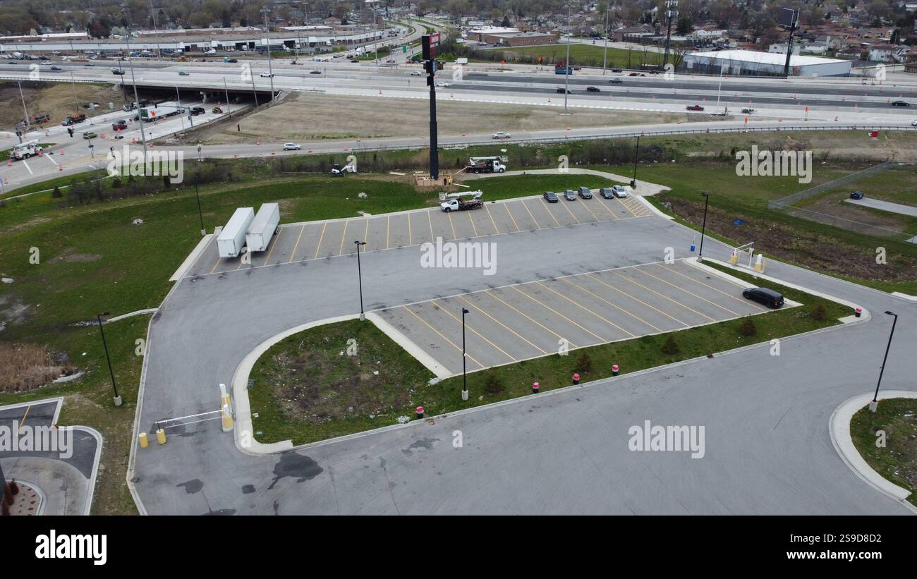 Parking, entrepôt, logistique, stockage, transport, distribution, chaîne d'approvisionnement Banque D'Images