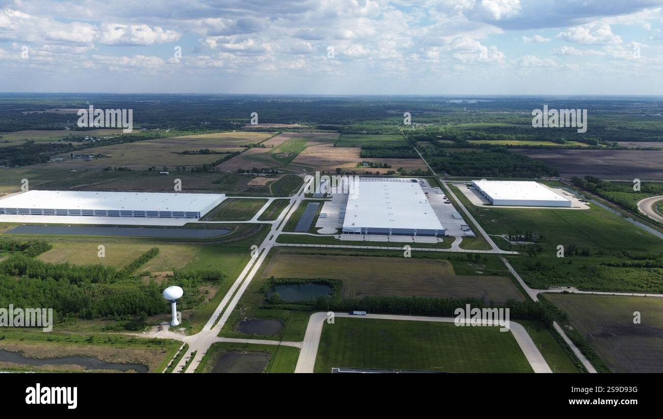 Parking, entrepôt, logistique, stockage, transport, distribution, chaîne d'approvisionnement Banque D'Images