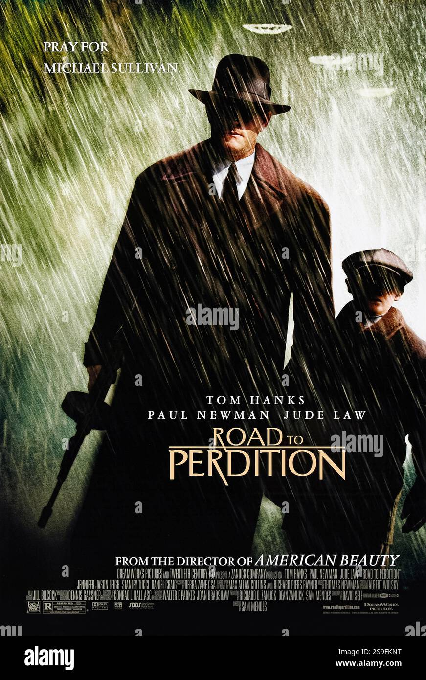 Road to perdition (2002) réalisé par Sam Mendes et mettant en vedette Tom Hanks, Paul Newman et Jude Law. Se déroulant pendant la Grande dépression, ce drame criminel suit un exécuteur de foule et son fils cherchant à se venger. Photographie d'une affiche américaine originale de 2002 À USAGE ÉDITORIAL EXCLUSIF. Crédit : BFA / DreamWorks Pictures Banque D'Images