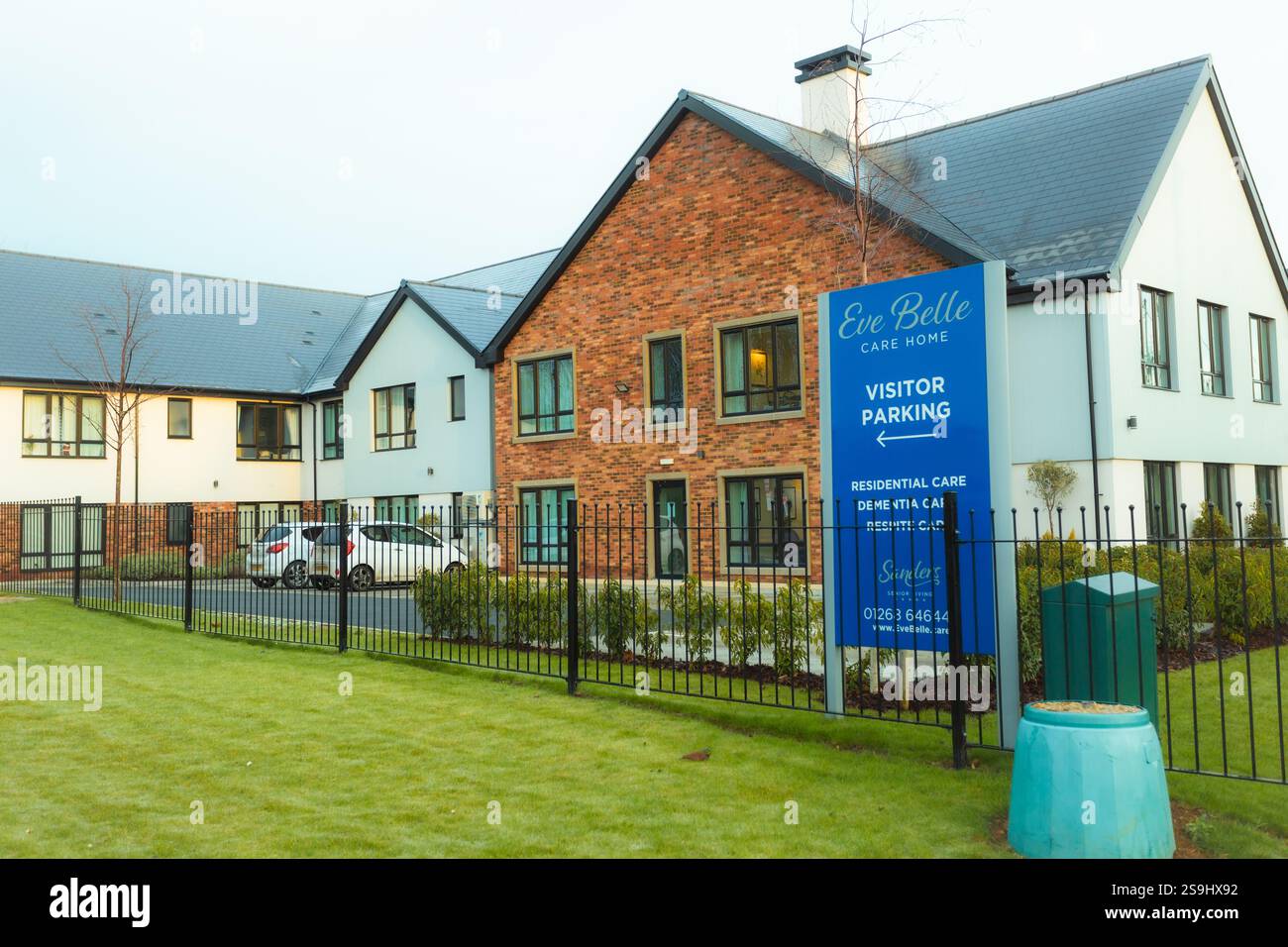 Vue extérieure de la maison de soins résidentiels pour personnes âgées Eve belle reconstruction sur le site de l'ancienne maison de soins Chaplin Lodge. Wickford, Essex, Grande-Bretagne Banque D'Images