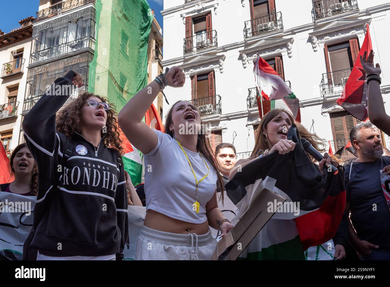 Madrid, Espagne - 27 septembre 2024. Des manifestants pro-palestiniens et anti-israéliens manifestent contre l'occupation dans la bande de Gaza. Demander un cessez-le-feu Israël-Hamas Banque D'Images