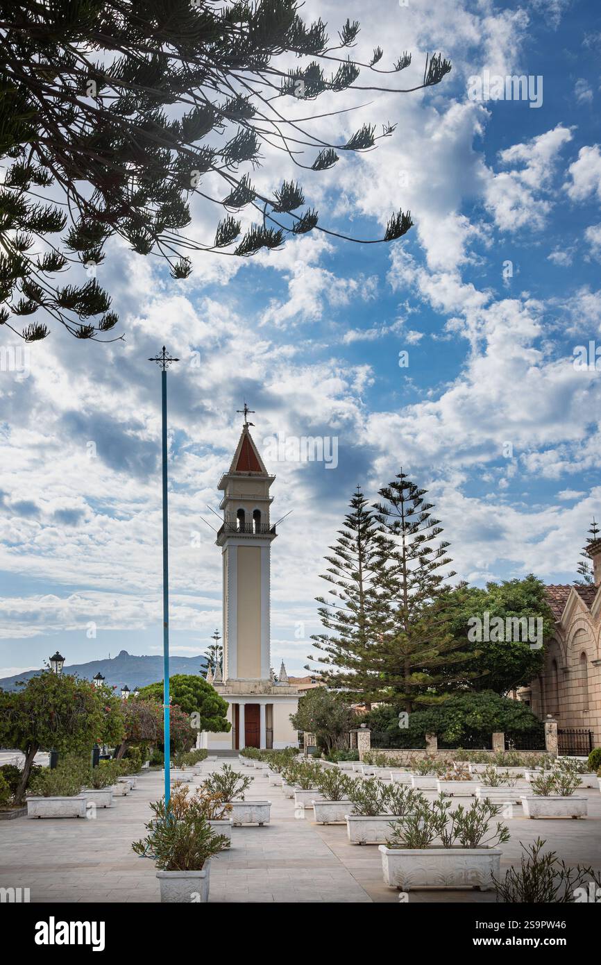 Église Agios Dionysios à Zakynthos. Église monumentale d'Agios Dionysios située sur l'île de Zakynthos en Grèce Banque D'Images