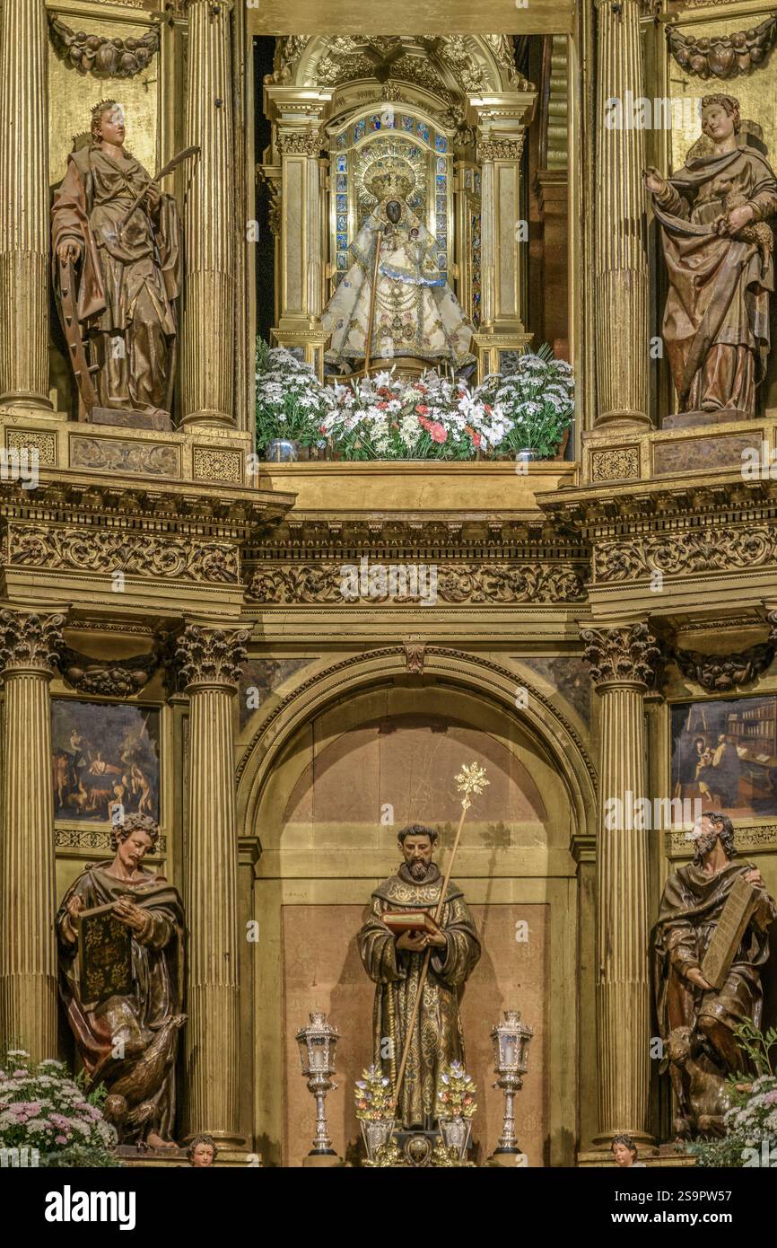 Monastère royal de Santa Maria de Guadalupe, franciscain, architecture gothique, ville de Guadalupe, province de Caceres. Estrémadure, Espagne, Europe. Banque D'Images