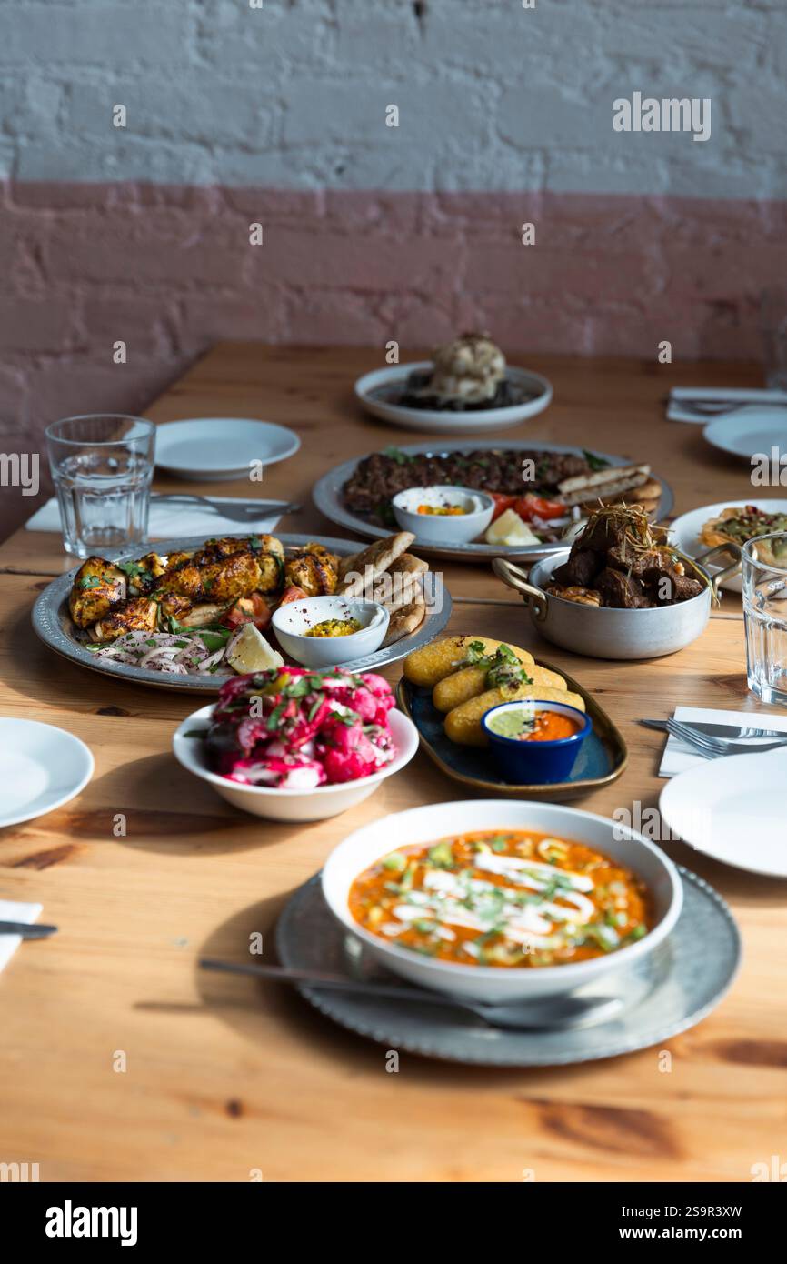 Nandine, un restaurant kurde familial situé à Camberwell, dans le sud de Londres, octobre 2024. Crédit photo : Sam Banque D'Images