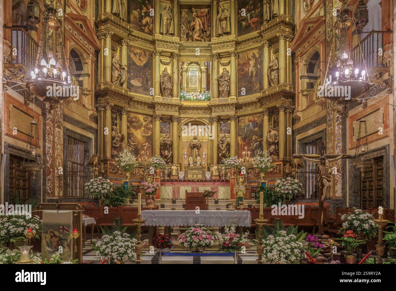 Monastère royal de Santa Maria de Guadalupe, franciscain, architecture gothique, ville de Guadalupe, province de Caceres. Estrémadure, Espagne, Europe. Banque D'Images