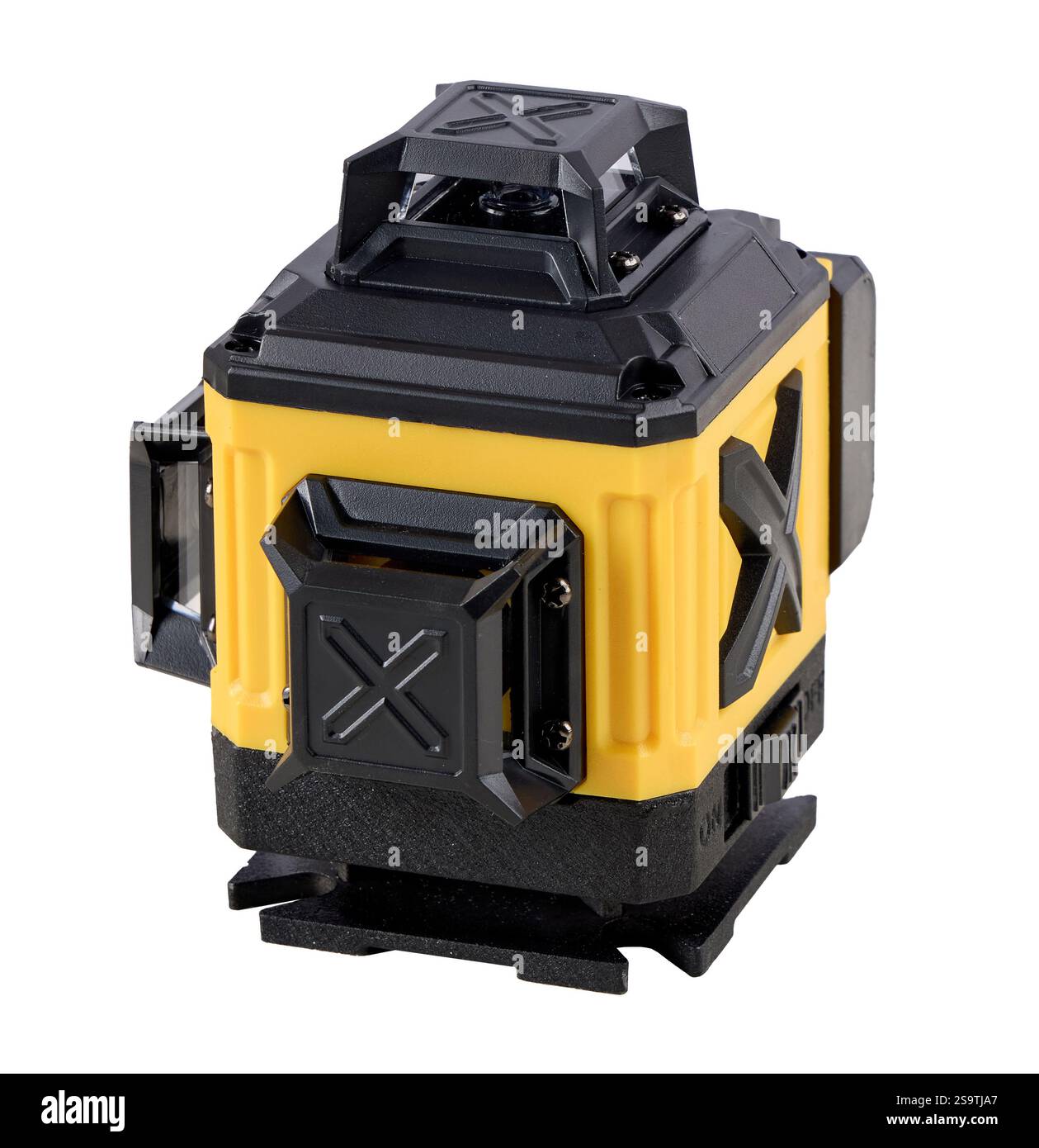 Outil de niveau laser jaune et noir compact et robuste conçu pour la construction et l'arpentage. Dispose de plusieurs fenêtres laser pour un nivellement précis et Banque D'Images