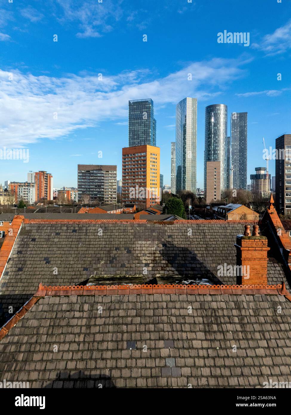 L'ancien et le nouveau dans le centre-ville de Manchester Banque D'Images