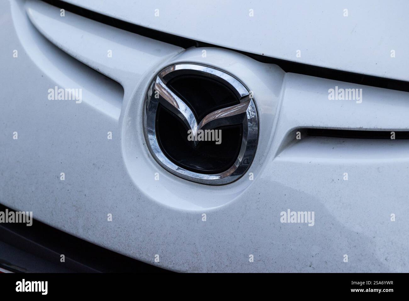 Copenhague, Copenhague, Danemark. 27 janvier 2025. Le logo de Mazda est vu sur une voiture à Copenhague, Danemark (image crédit : © Kristian Tuxen Ladegaard Berg/ZUMA Press Wire) USAGE ÉDITORIAL SEULEMENT! Non destiné à UN USAGE commercial ! Banque D'Images