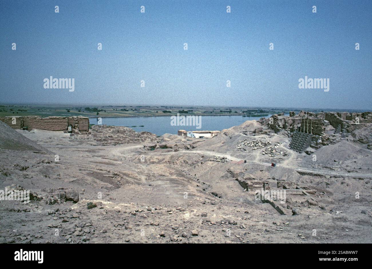 Vue de l'Euphrate depuis Dura Europos, vallée de l'Euphrate, Syrie, mai 1987, millésime, rétro, ancien, historique, Asie Banque D'Images