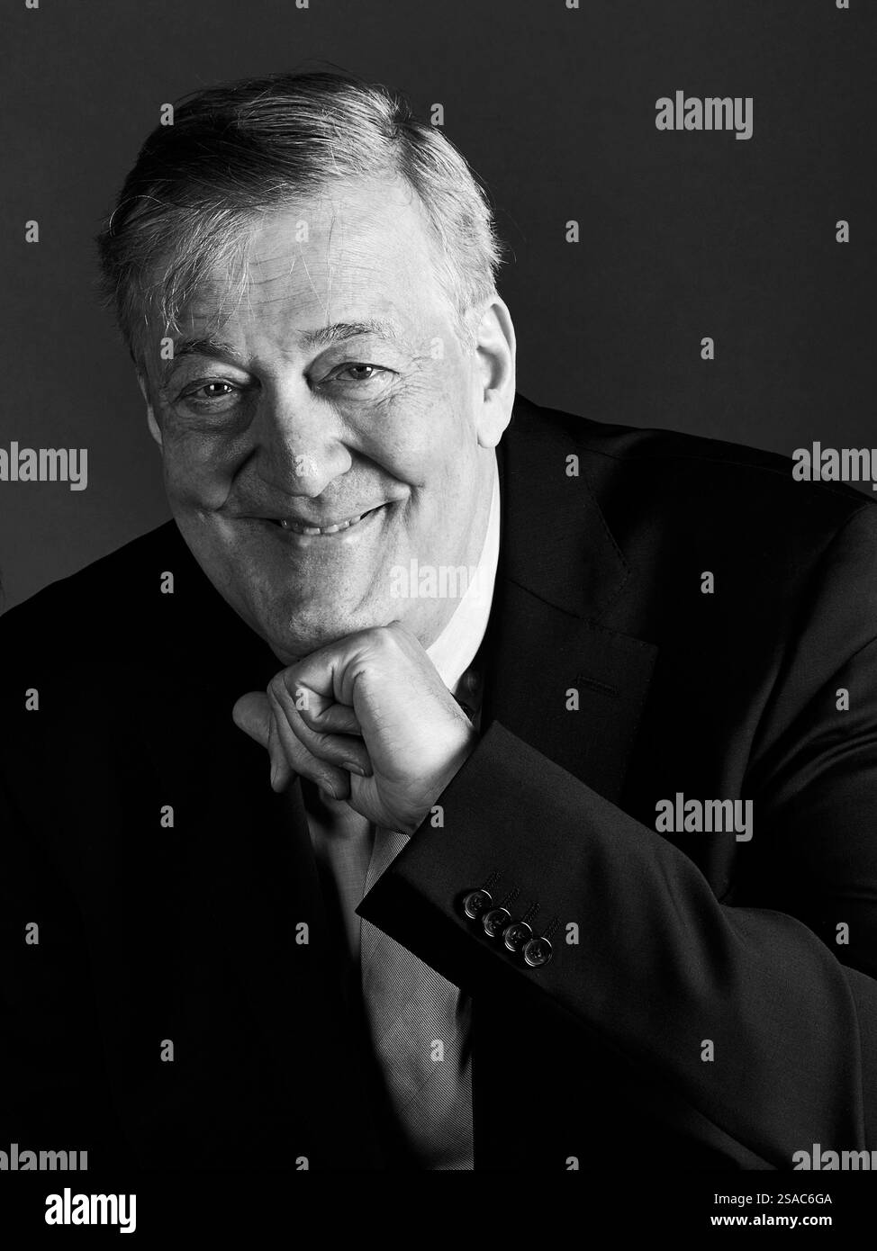 Stephen Fry au Oldie Literary Lunch 10/12/24; Banque D'Images