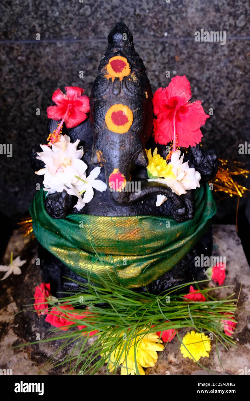 Temple hindou et sanctuaire des grottes de Batu. Sri Renganatha Perumal divinité hindoue en particulier parmi les Tamouls dans le Tamil Nadu. Kuala Lumpur. Malaisie. Banque D'Images