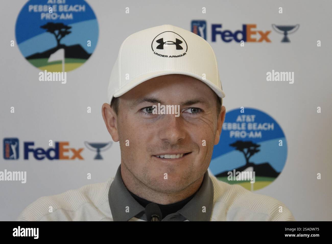Pebble Beach, États-Unis. 30 janvier 2025. Pebble Beach, Californie, États-Unis - 28 janvier 2025 Jordan Spieth, ancien champion, parle à la presse. Avant de faire son début de saison 2025 à l'AT&T Pebble Beach Pro-Am (PGA Tour signature golf event) qui se tient sur le célèbre Pebble Beach Links, Californie, USAS Credit : Motofoto/Alamy Live News Banque D'Images