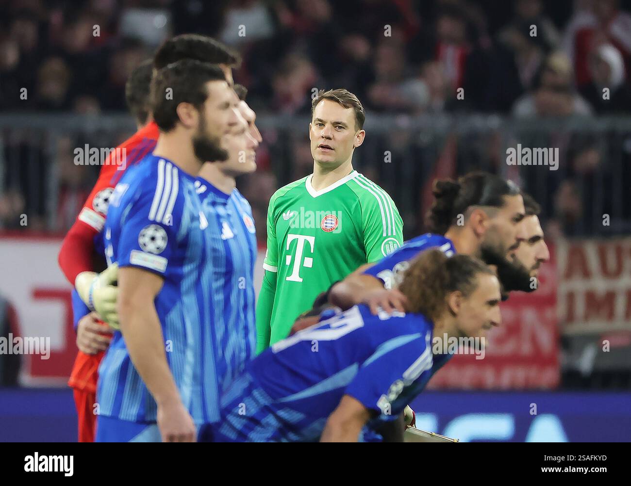 Munich, Allemagne. 29 janvier 2025. Manuel Neuer (C) du Bayern Munich est vu lors du match de football de l'UEFA Champions League entre le Bayern Munich et Slovan Bratislava à Munich, Allemagne, le 29 janvier 2025. Crédit : Philippe Ruiz/Xinhua/Alamy Live News Banque D'Images
