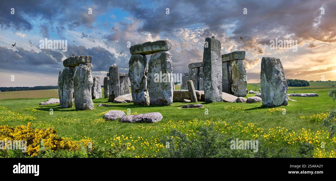 Photo de l'emblématique monument de cercle de pierre préhistorique de Stonehenge, célèbre dans le monde entier, Salisbury Plain dans le Wiltshire, Angleterre. Banque D'Images